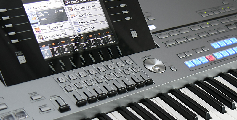 Yamaha Tyros 5 Keyboard